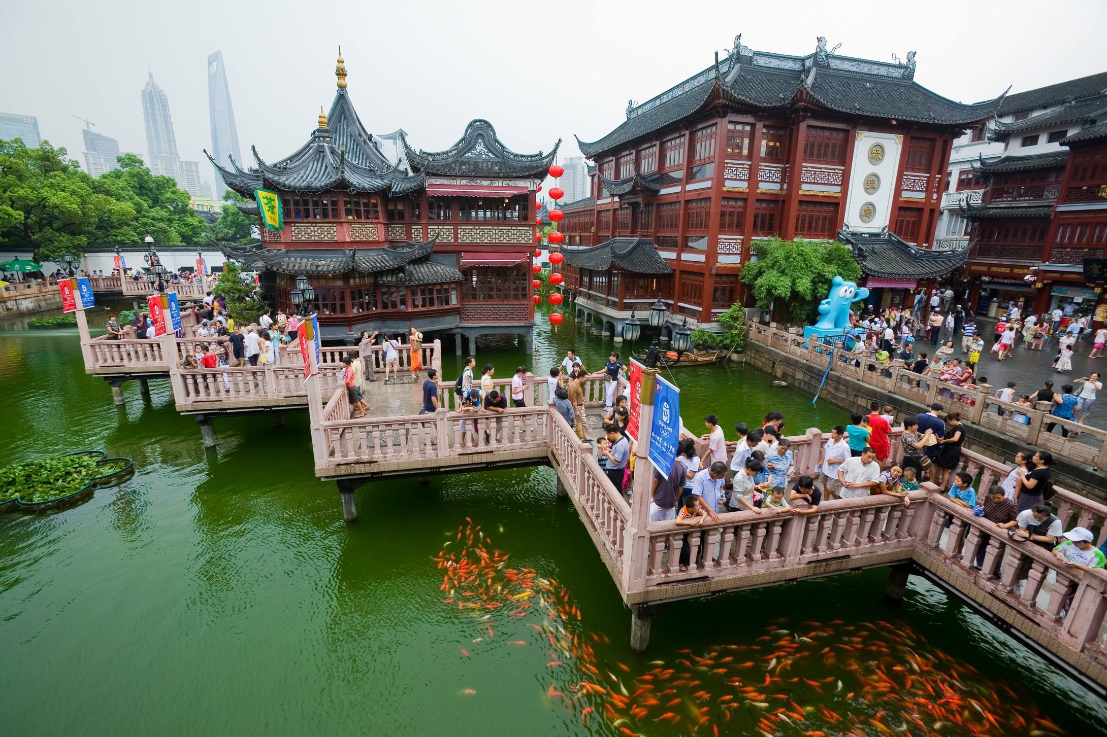 Китай откуда. Сад Юйюань в Шанхае. Сад Юйюань (Yu Garden), Шанхай. Парк Юй юань Шанхай. Шанхай Юан Гарден.